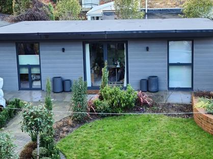 Studio Flat, Green Lane, GU9