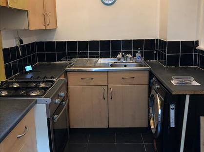 1 Bed Flat, Pennfields, WV3