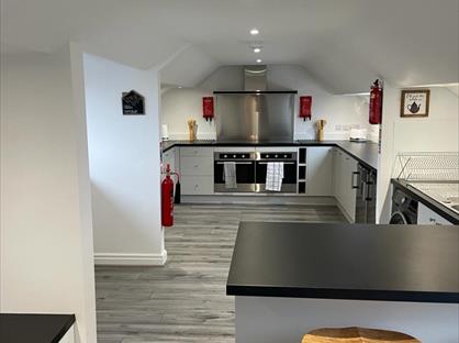 6 Bed Flat, Saxon Place, YO31