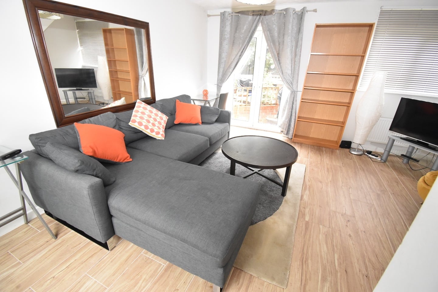 3 Bed Semi-Detached House, Bangor Street, M15