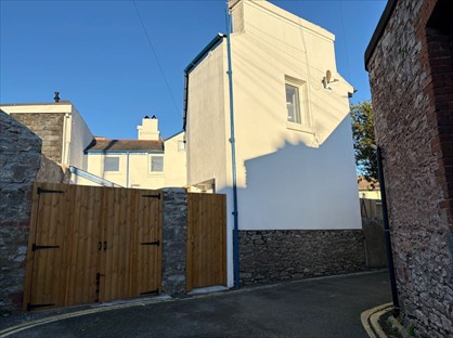 2 Bed Flat, Babbacombe Road, TQ1