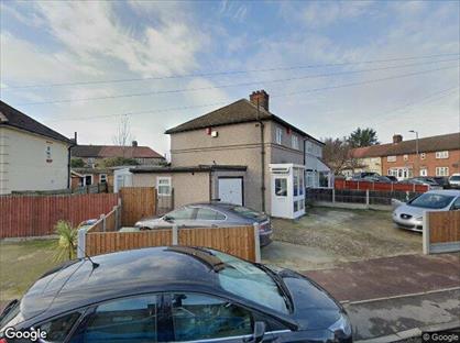 Room in a Shared House, Crescent Road, RM10