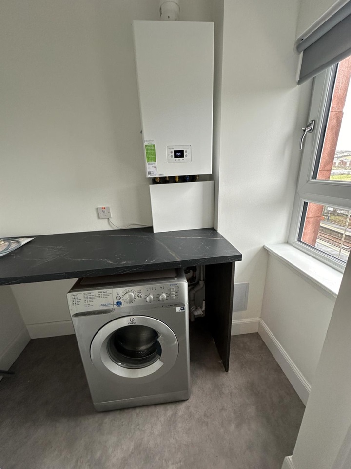 Glasgow 1 Bed Flat, Cumbernauld Road, G31 To Rent Now for £850.00 p/m