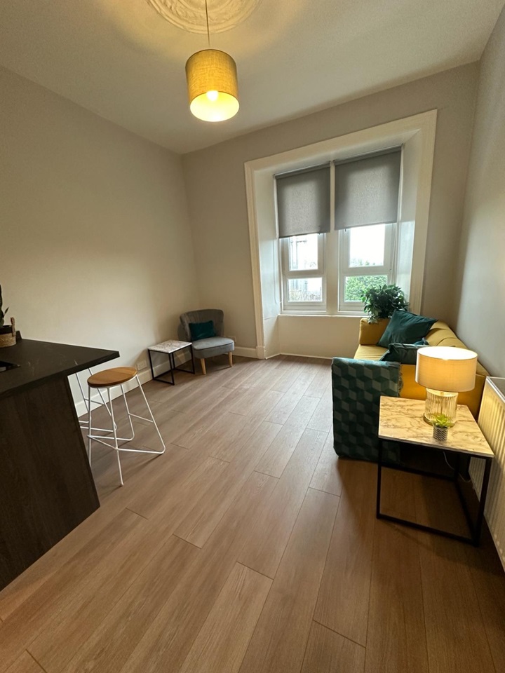 Glasgow 1 Bed Flat, Cumbernauld Road, G31 To Rent Now for £850.00 p/m