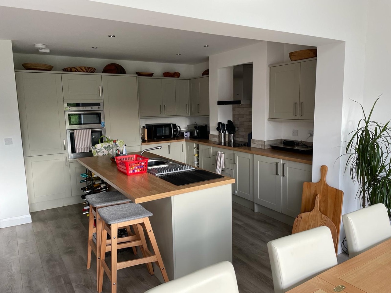 Bedford 3 Bed SemiDetached House, Goldington Road, MK41 To Rent