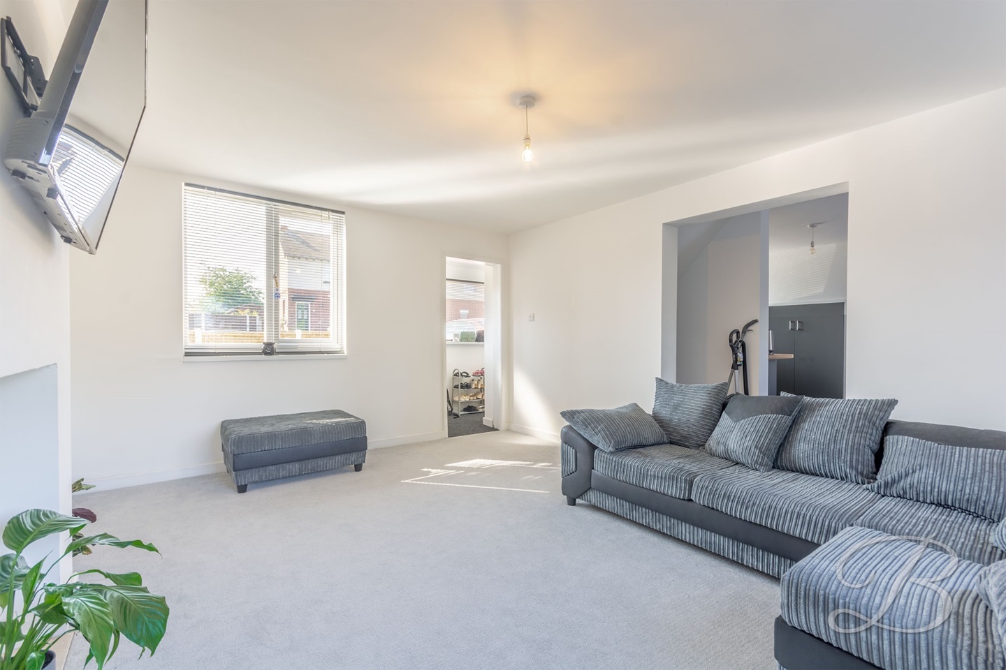 Worksop 3 Bed Terraced House, Dukeries Crescent, S80 To Rent Now