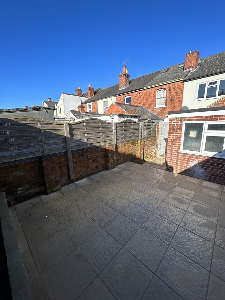 Reading 2 Bed Terraced House, Edgehill Street, RG1 To Rent Now for