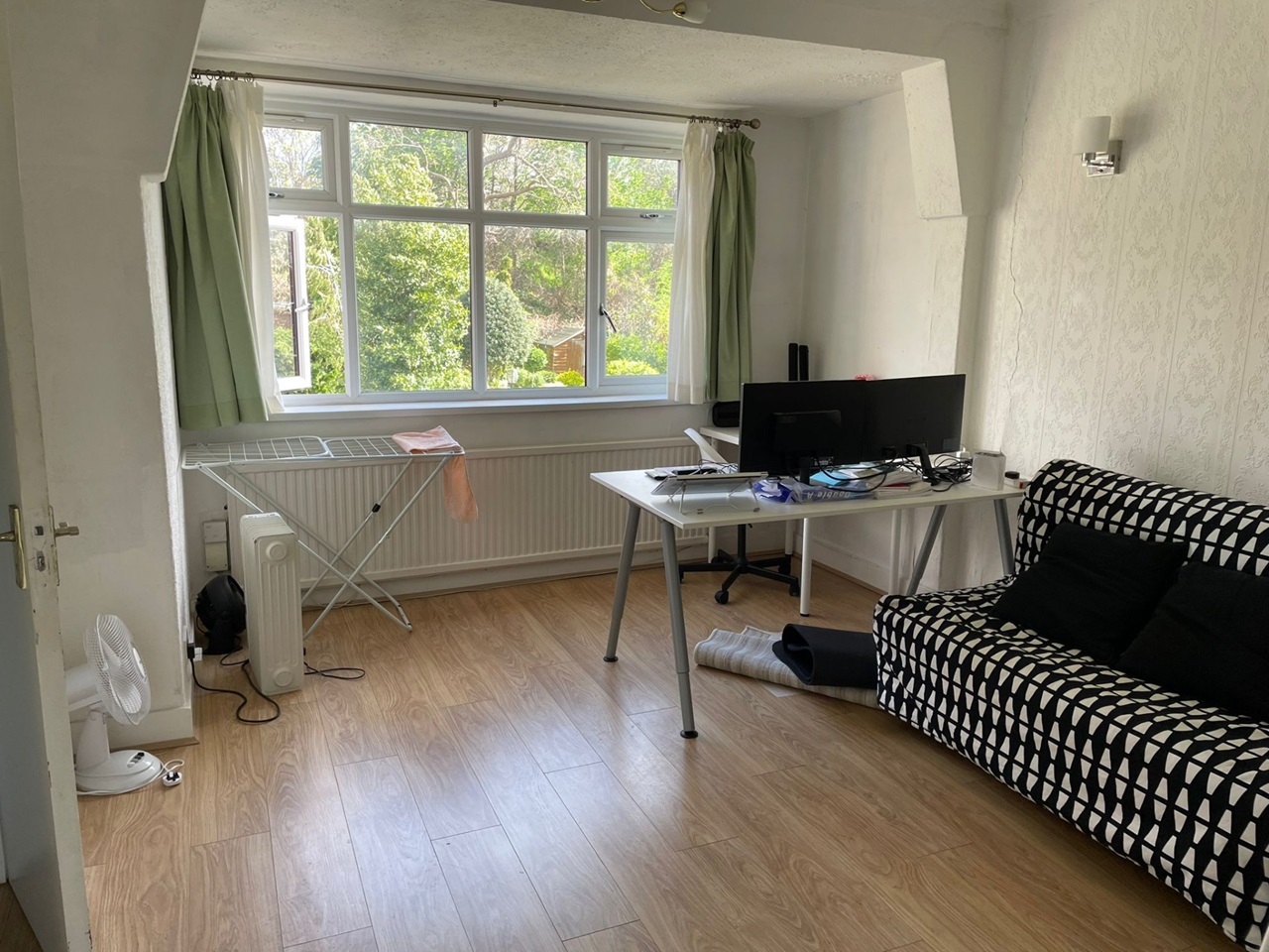 London 1 Bed Flat, Abercorn Road, NW7 To Rent Now for £1,200.00 p/m