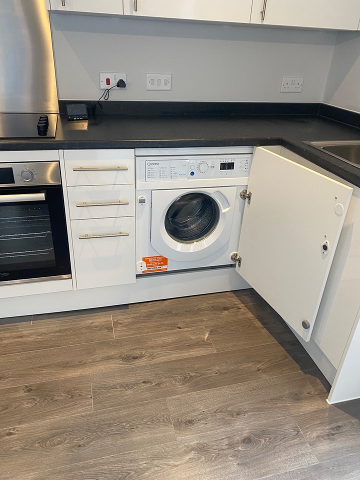 Additional image 6 of 1 Bed Flat, Neptune Place, L8, N1 7GU