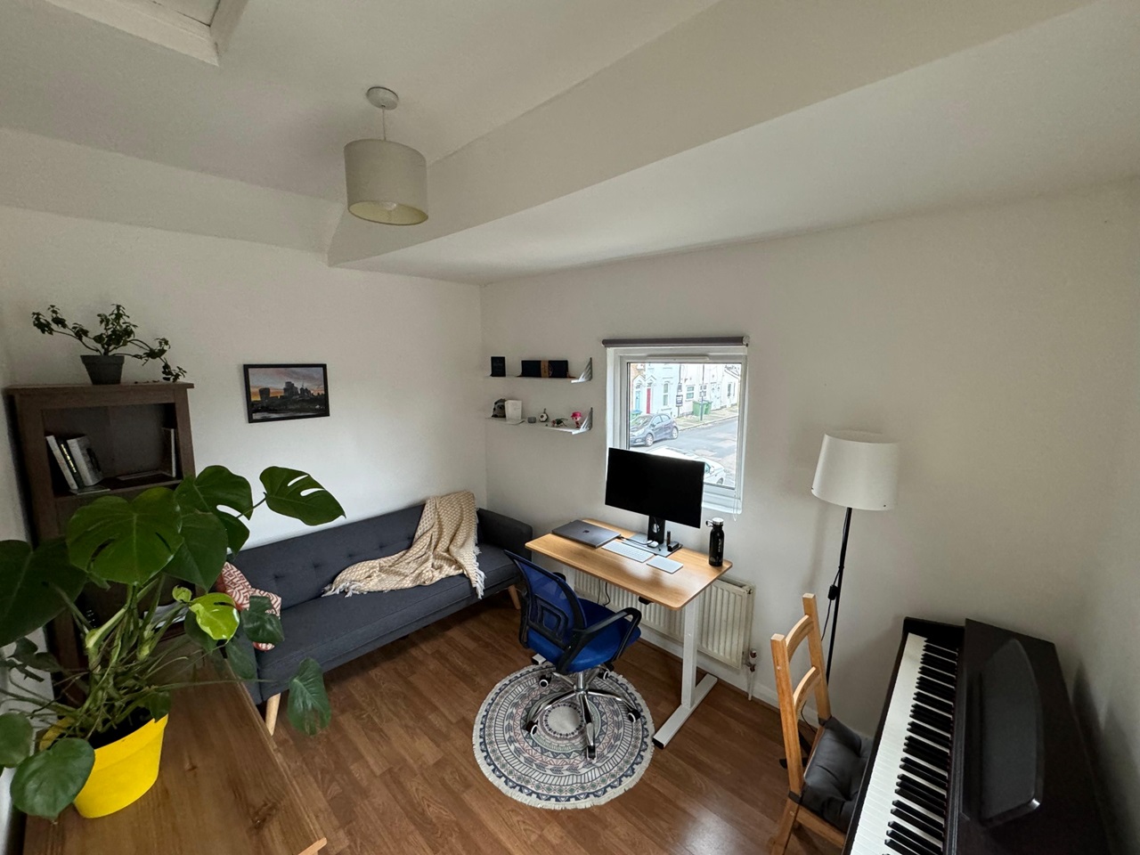London 2 Bed Griffin Road, SE18 To Rent Now for £1,600.