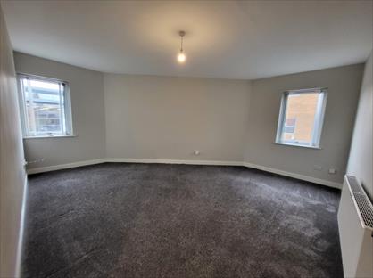 1 Bed Flat, Henry Court, S65