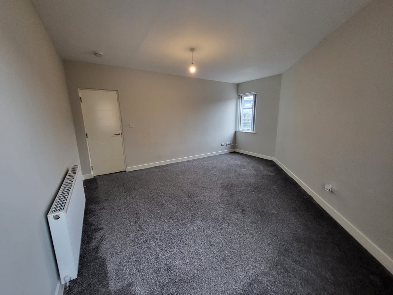 Rotherham - 1 Bed Flat, Henry Court, S65 - To Rent Now for £625.00 p/m