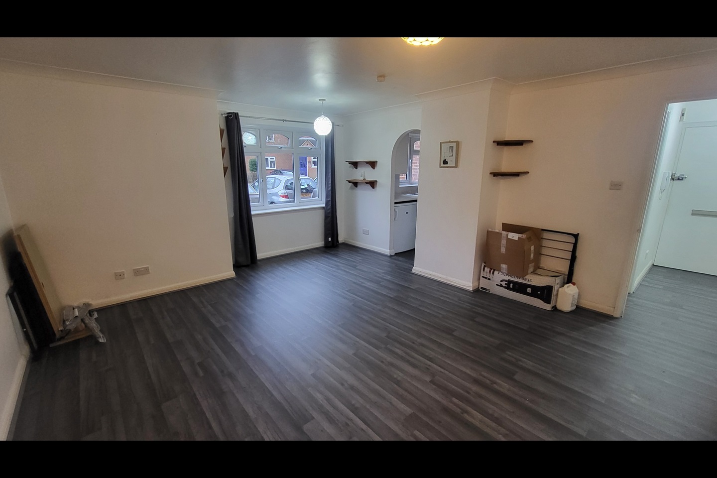 Maidenhead Studio Flat, Corfe Place, SL6 To Rent Now for £1,000.00 p/m