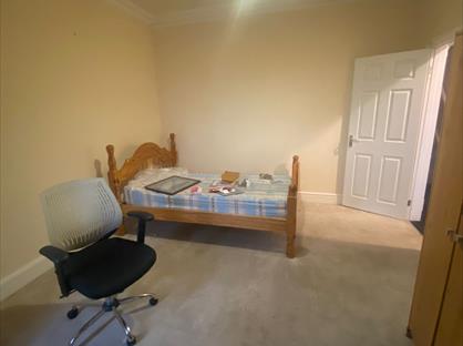 Room in a Shared House, Slade Road, B23