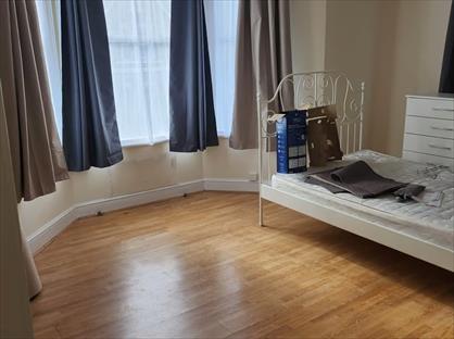 Room in a Shared House, Queen Annes Gardens, CR4