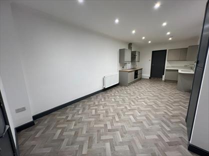 2 Bed Flat, Church Road, NP19