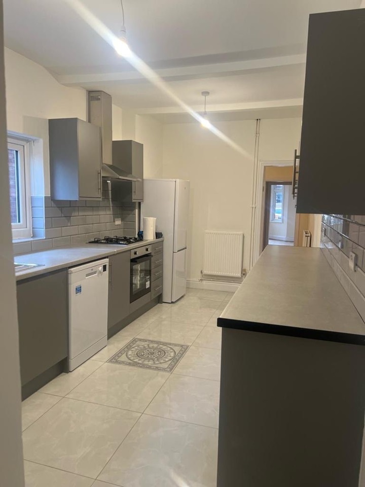 Nuneaton 3 Bed Terraced House, Norman Avenue, CV11 To Rent Now for