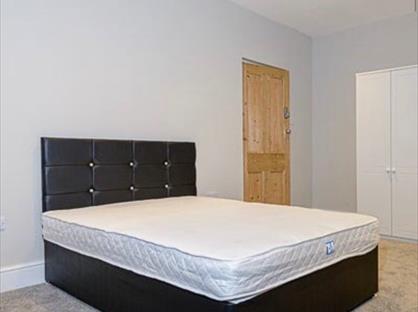 3 Bed End Terrace, Park Drive, DE7