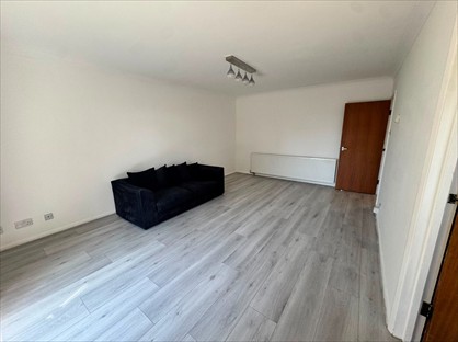 2 Bed Flat, Fairfield Road, UB8