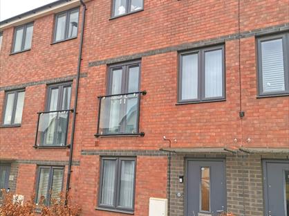 4 Bed Terraced House, Tithebarn Way, EX1