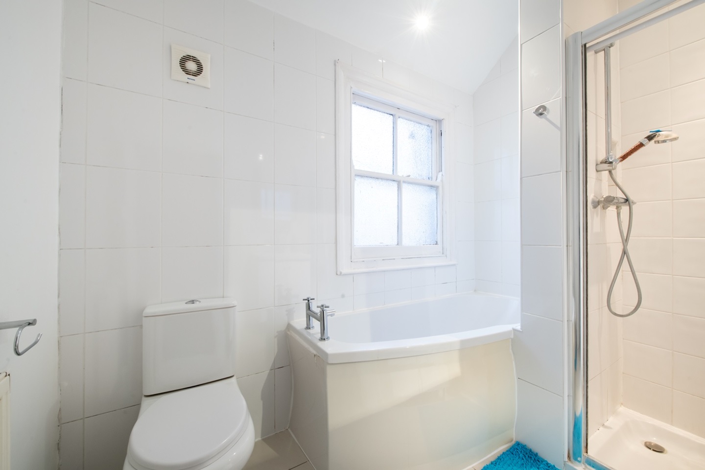 London Room in a Shared House, Heathdene Road, SW16 To Rent Now for