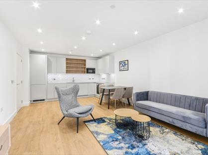 2 Bed Flat, New Village Avenue, E14