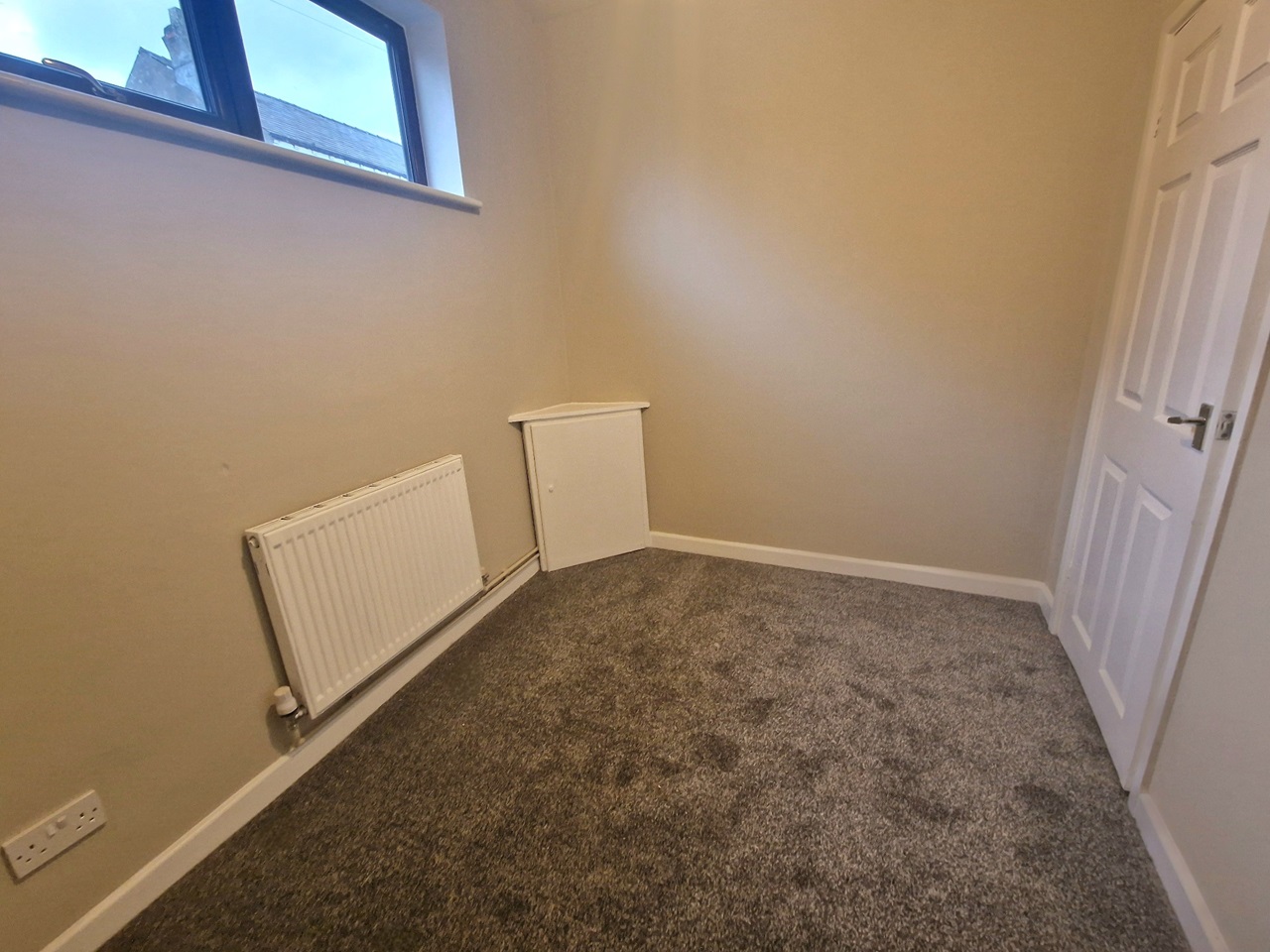 Warrington 1 Bed Flat, Winwick Road, WA2 To Rent Now for £550.00 p/m