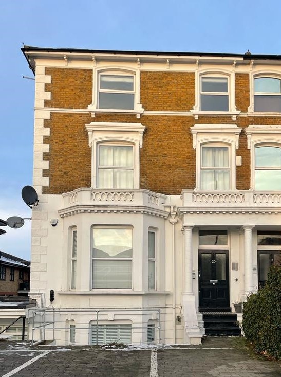 Bexleyheath 2 Bed Crook Log House, DA6 To Rent Now for