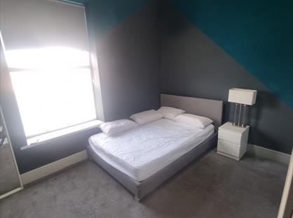 Room in a Shared House, Wesley Street, WF10