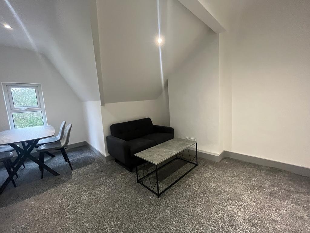 Additional image 2 of 1 Bed Flat, Harehills Avenue, LS8, N1 7GU