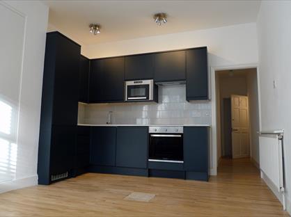2 Bed Flat, Acton Lane, W4
