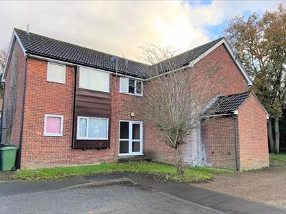 1 Bed Flat, Gooch Close, NR28