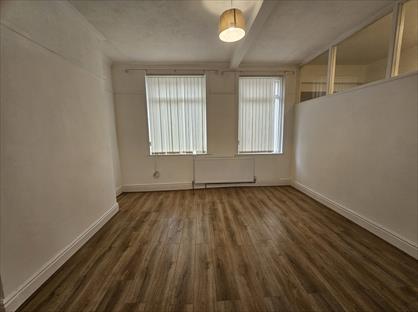 3 Bed Terraced House, Clovelly Road, L4