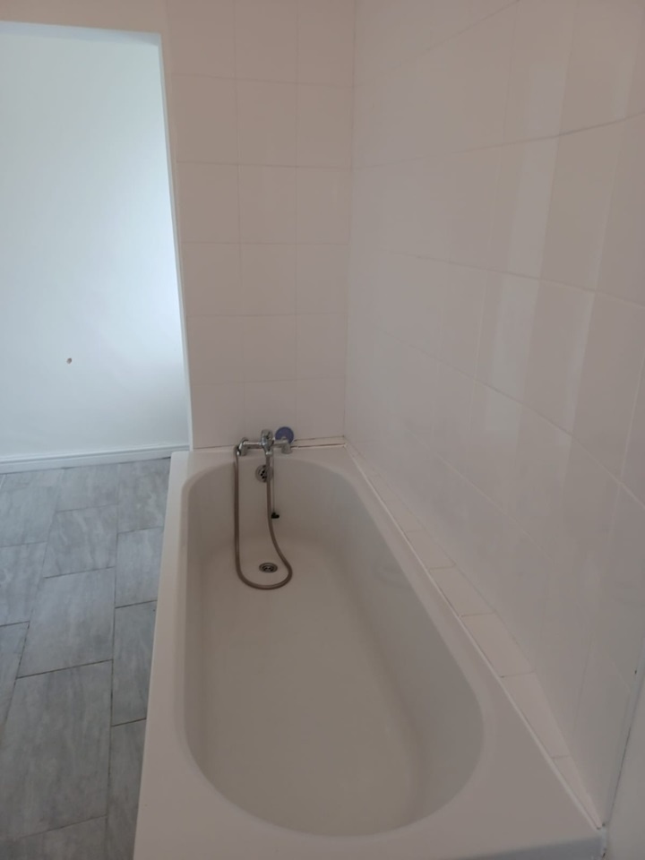 Bury 2 Bed Terraced House, Ainsworth Road, BL8 To Rent Now for £850