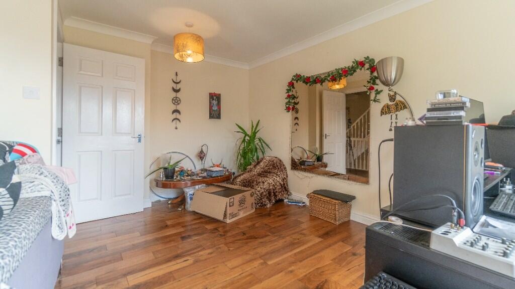 Glasgow Room in a Shared House, Ruchill Street, G20 To Rent Now for