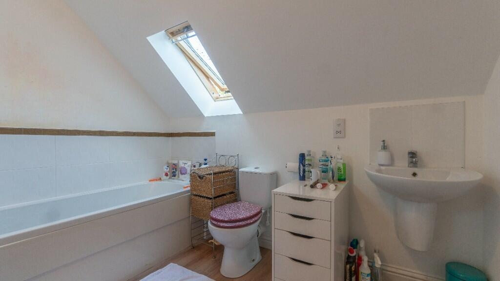 Glasgow Room in a Shared House, Ruchill Street, G20 To Rent Now for