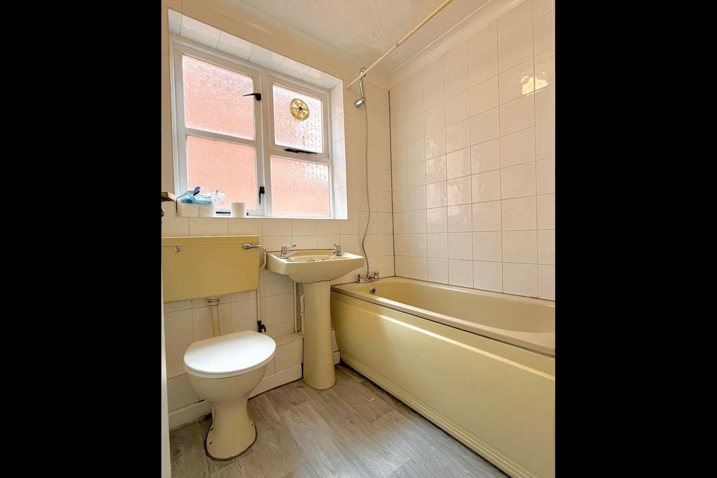 Gillingham Studio Flat, Randolph House, ME7 To Rent Now for £875.00 p/m
