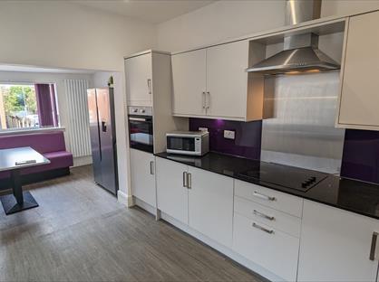 Room in a Shared House, Wigan Road, L39