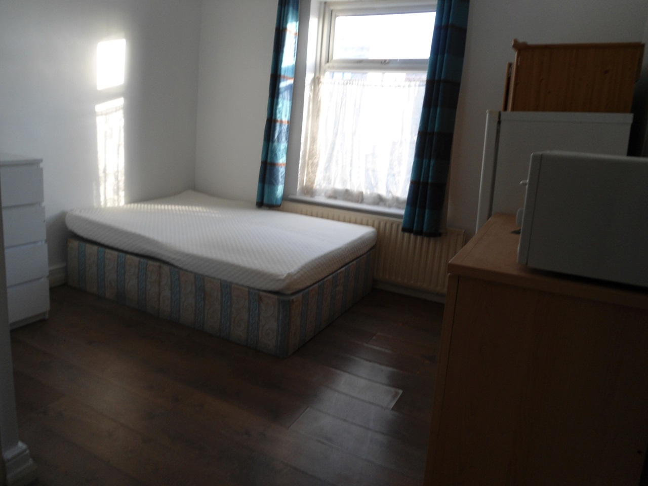 Hounslow Studio Flat, Bulstrode Avenue, TW3 To Rent Now for £700.00 p/m