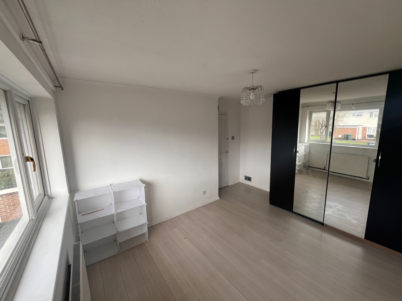 Redhill 3 Bed Terraced House, Redhill, RH1 To Rent Now for £1,950.