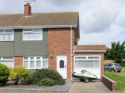 Room in a Shared House, The Silvers, CT10