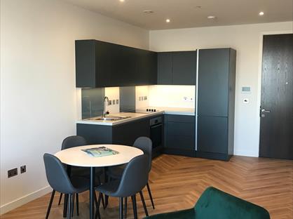 1 Bed Flat, Leader House, M50