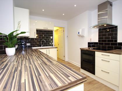 2 Bed Flat, Acomb Road, YO24