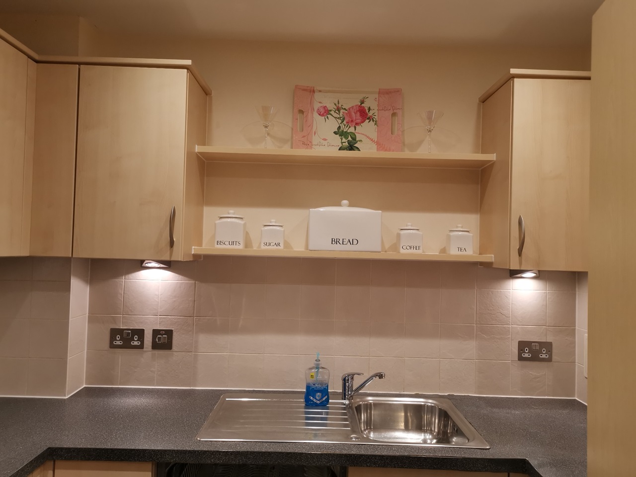 Woking 2 Bed Flat, Centrium, GU22 To Rent Now for £1,650.00 p/m