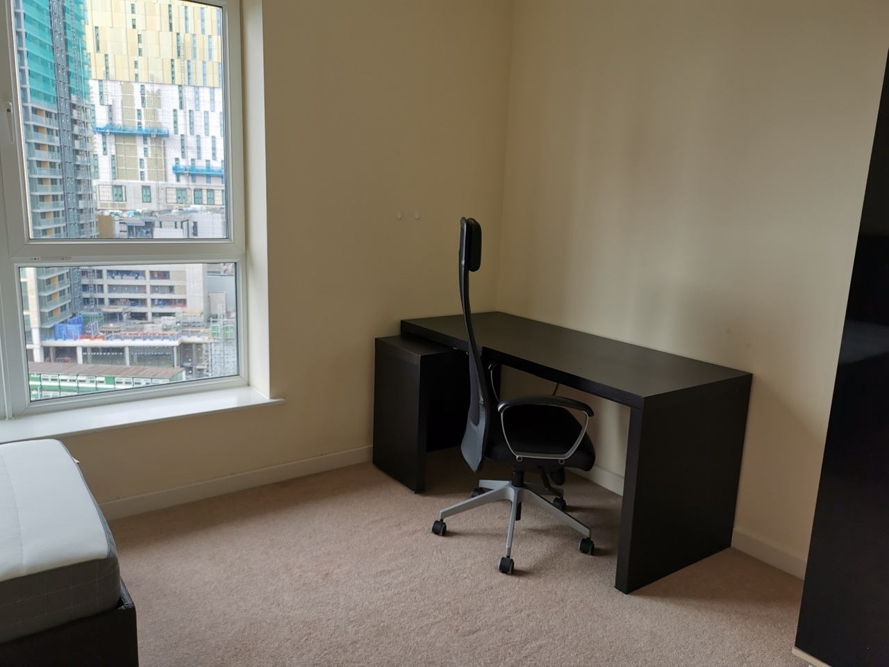 Woking 2 Bed Flat, Centrium, GU22 To Rent Now for £1,650.00 p/m