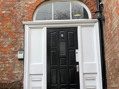 2 Bed Flat, Mill Lane, M22