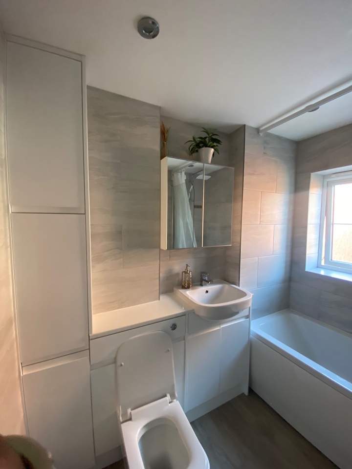 Brooklands, Milton Keynes 3 Bed SemiDetached House, Shaw Savill Way