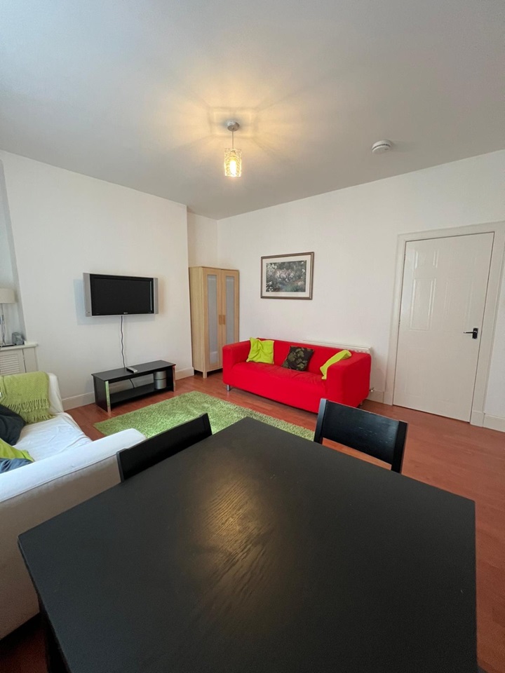 Aberdeen 1 Bed Flat, Ashvale Place, AB10 To Rent Now for £575.00 p/m