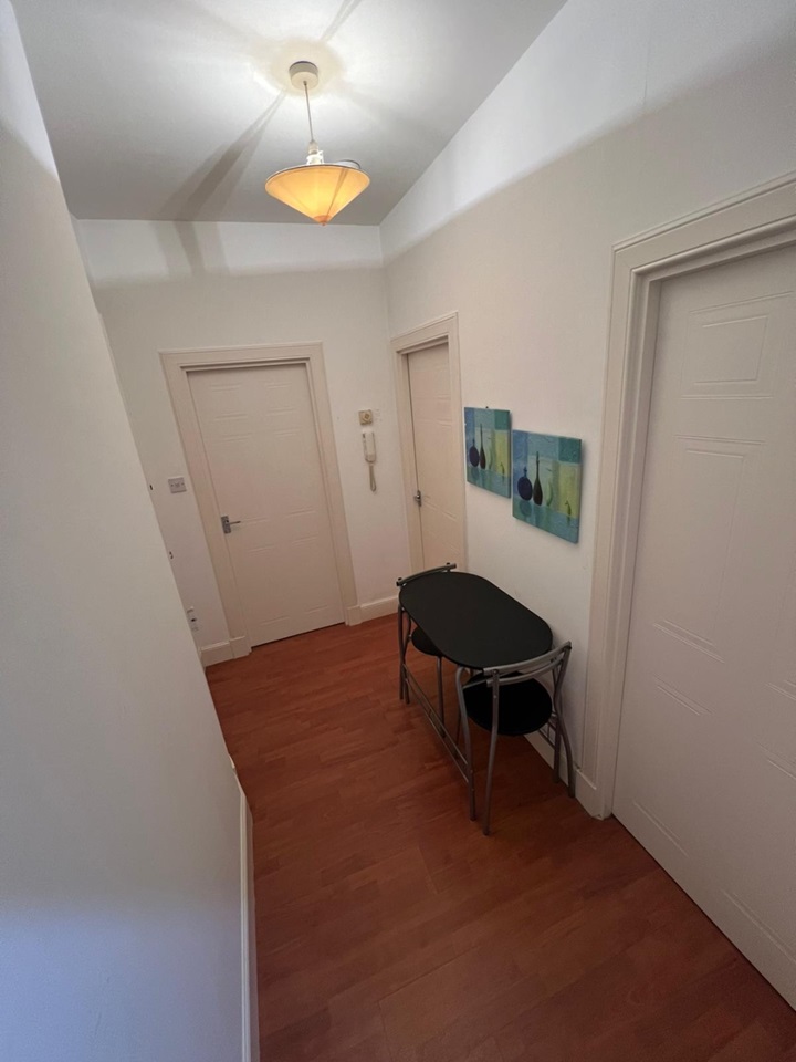 Aberdeen 1 Bed Flat, Ashvale Place, AB10 To Rent Now for £575.00 p/m