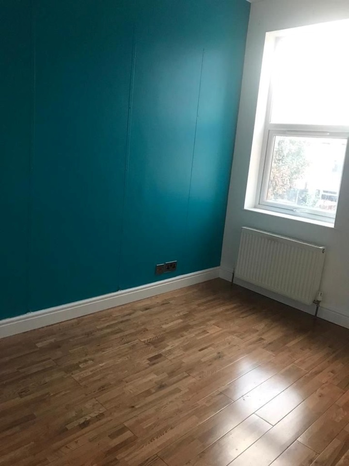 London Room in a Shared House, Denbigh Road, E6 To Rent Now for £
